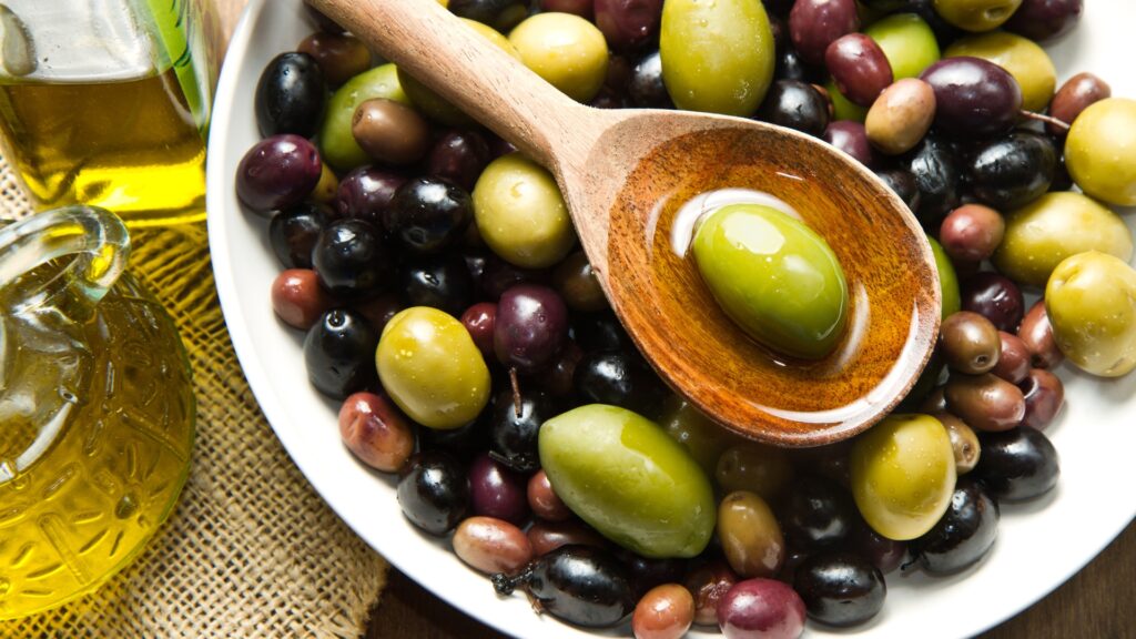 why-olive-oil-is-good-for-you-simple-facts-and-benefits