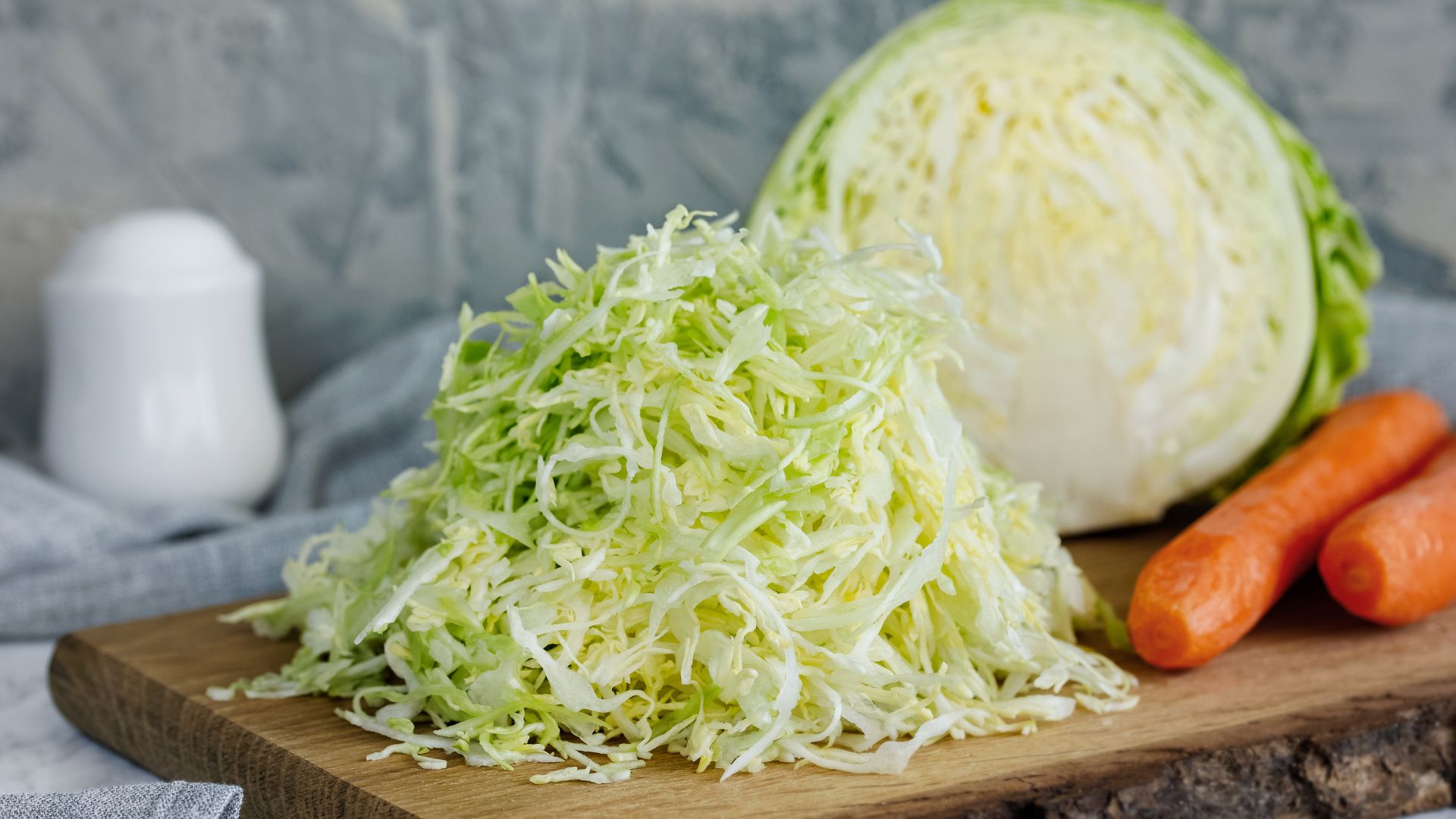 cabbage-crunch-unveiling-the-top-health-benefits-of-green-cabbage