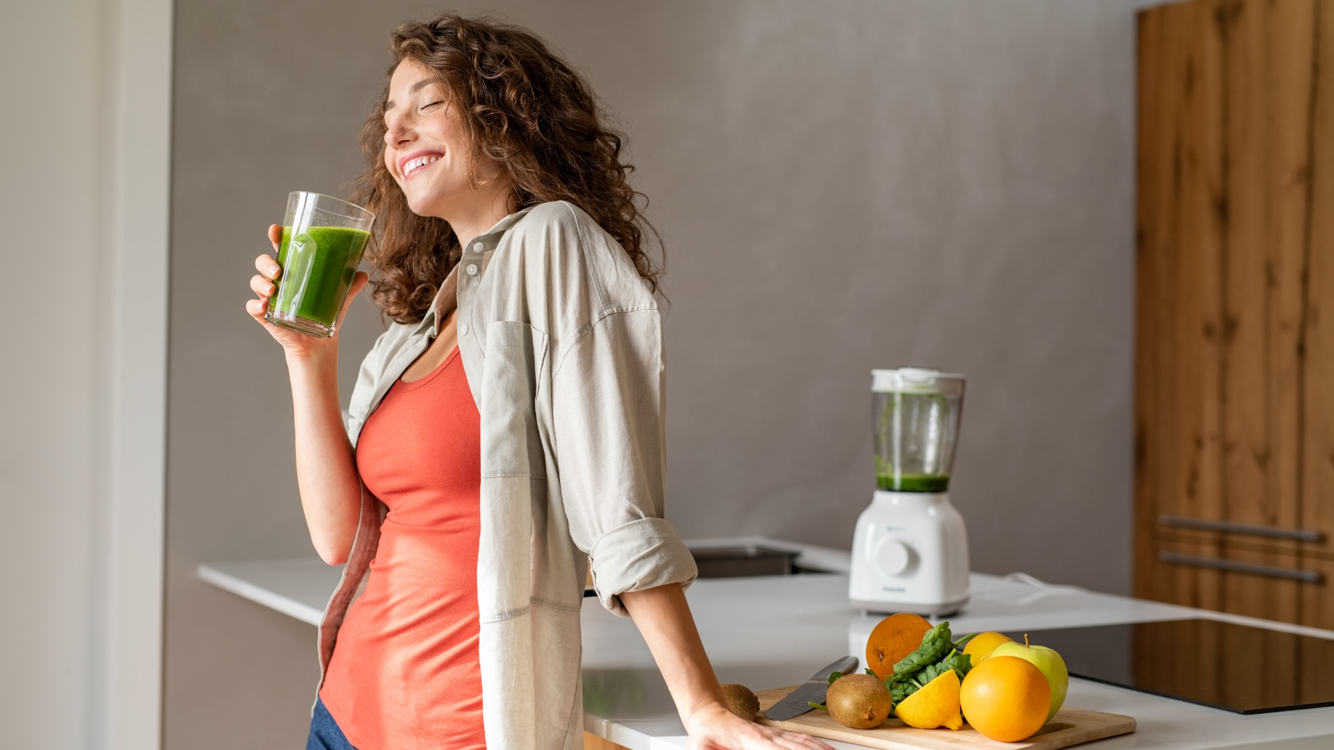 8 Morning Drinks for Glowing and Healthy Skin