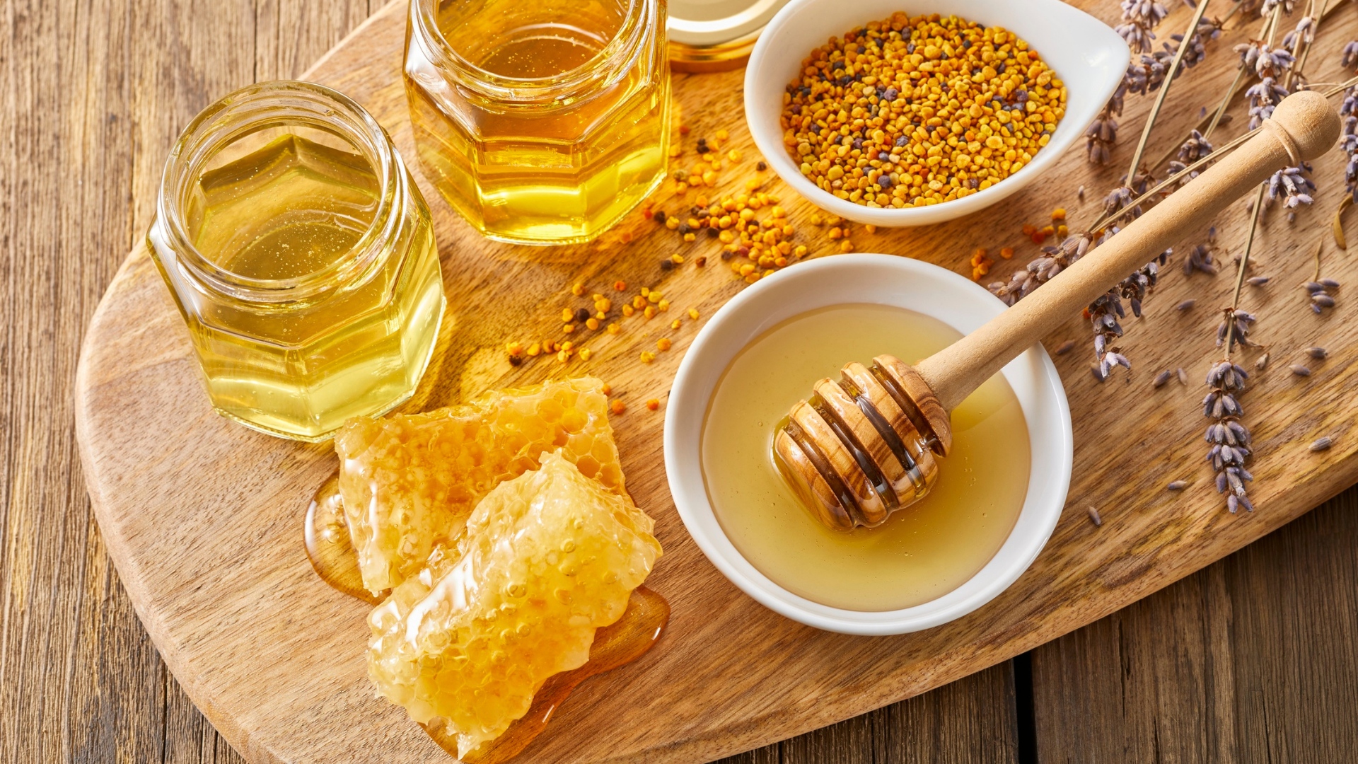Discover the Skincare Power of Honey: Hydrate, Exfoliate, and Heal
