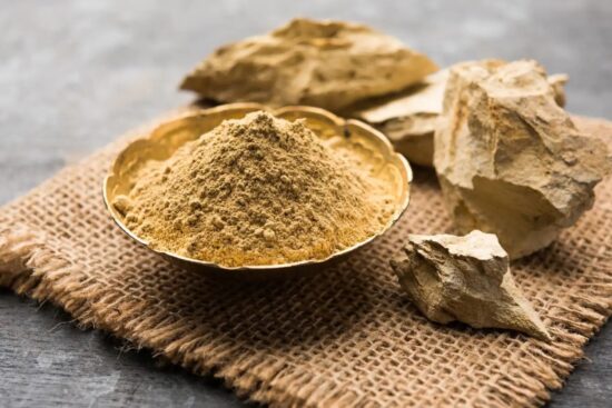 Multani Mitti Uses, Benefits, Side Effects & More!