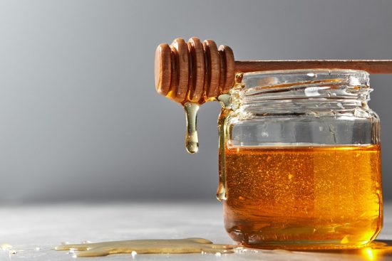 Why Ancient Healers Swore by Honey – And Still Do
