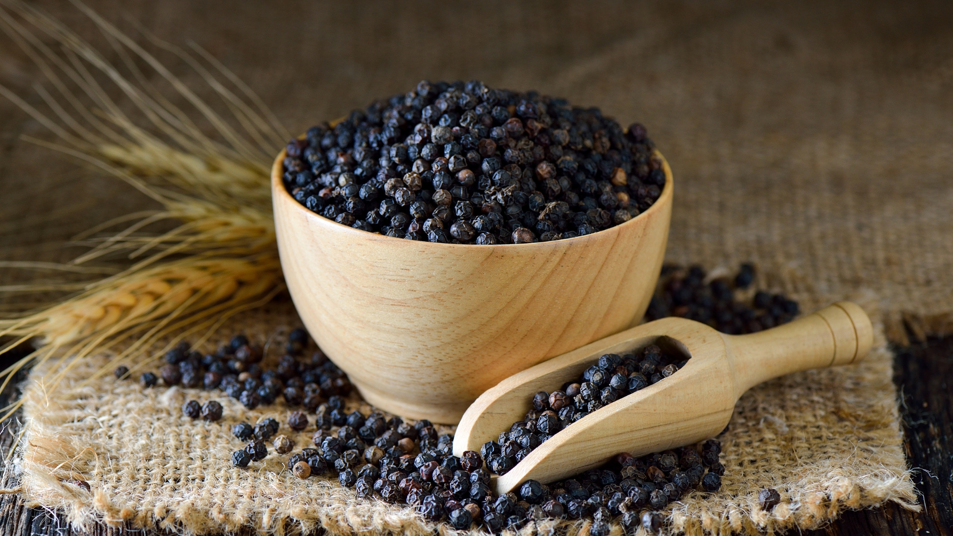 Black Pepper Health Benefits, Nutrition, and Uses
