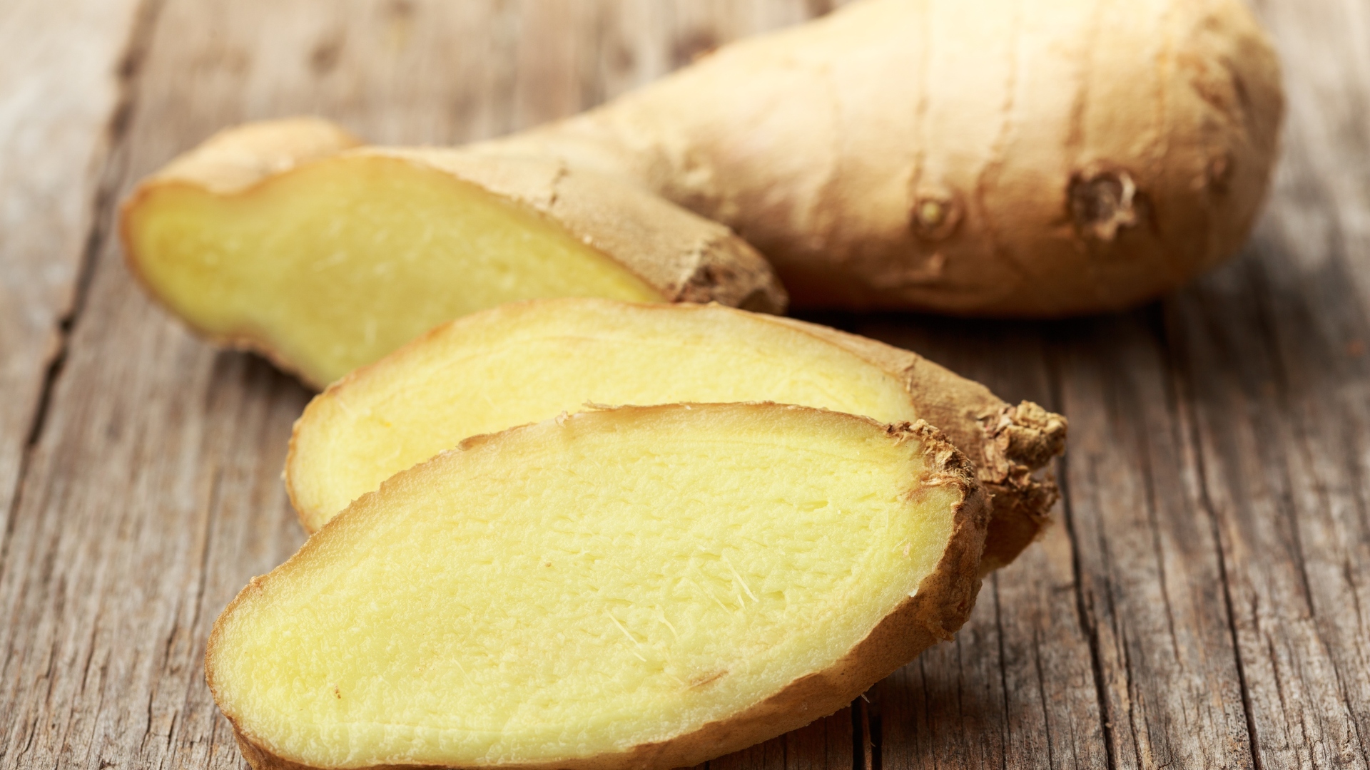 This One Ginger Hack Could Help You Beat Bloating Instantly