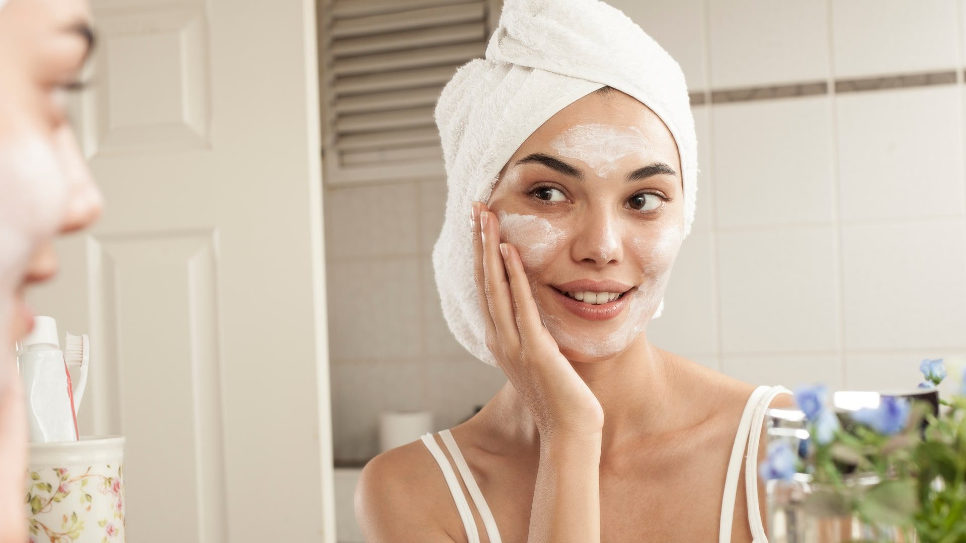 The Ultimate Guide to Glowing Skin Skincare Tips for a Healthy You-min